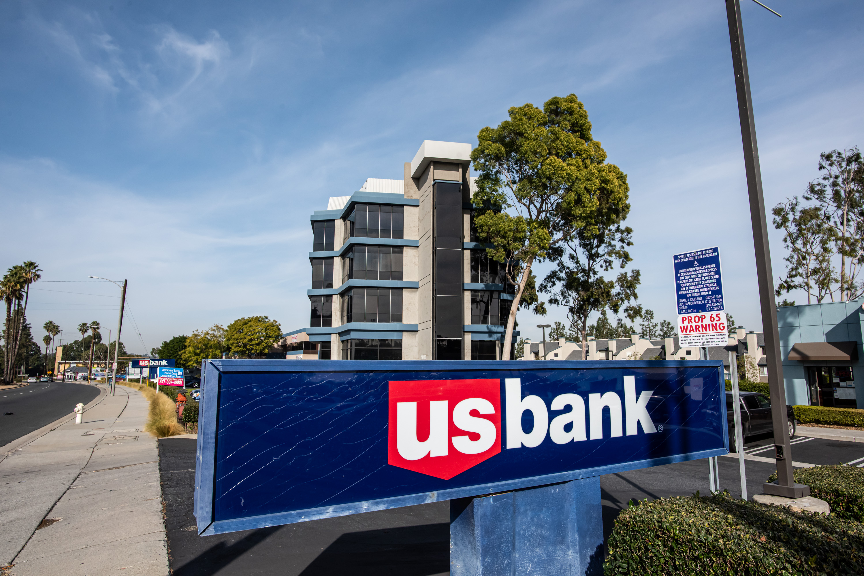U.S. Bank Branch 01