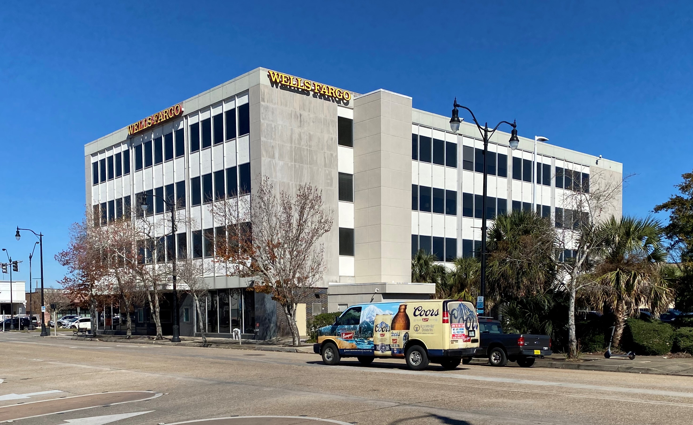 Wells Fargo Bank 01