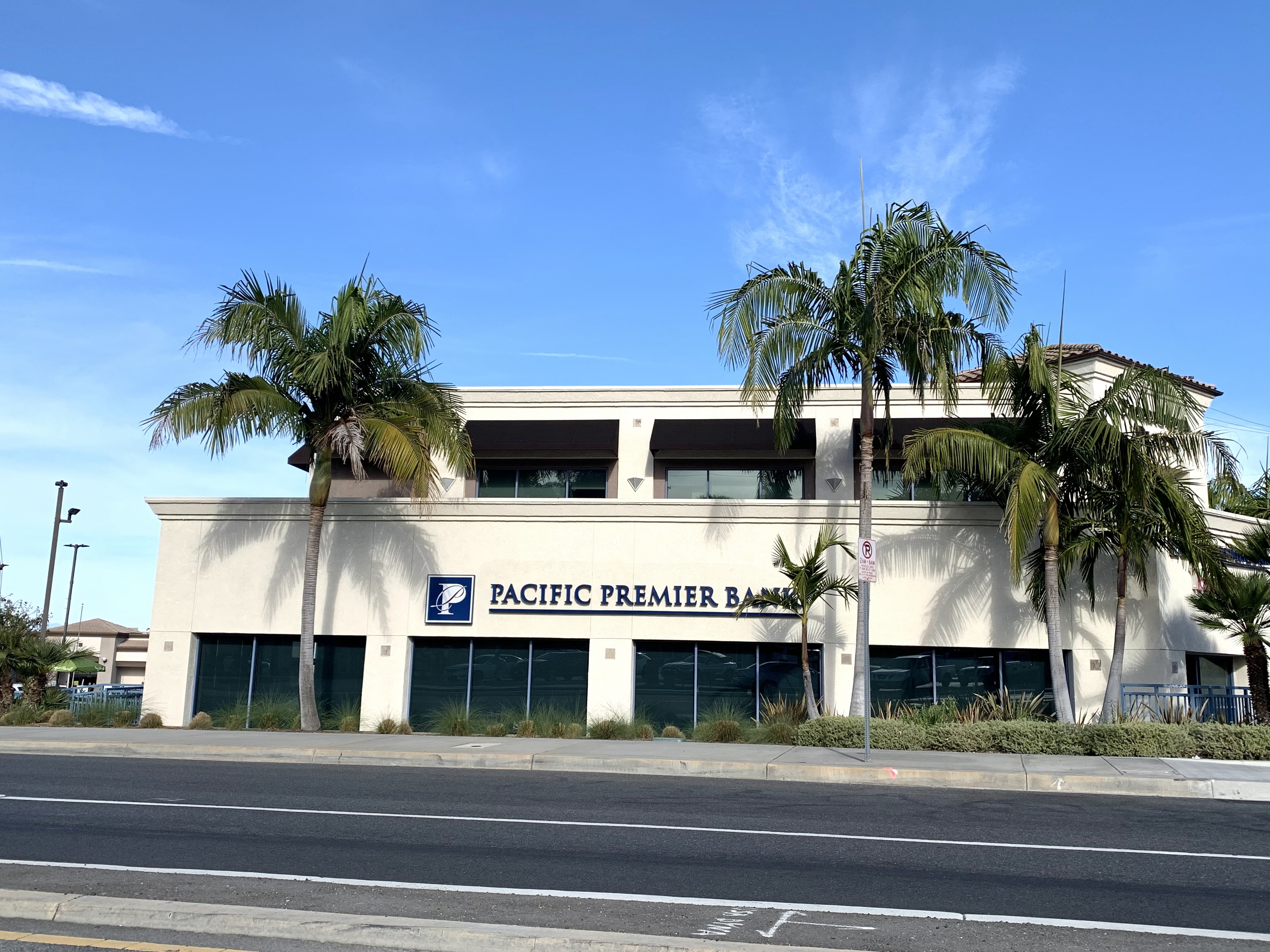 Pacific Premier Bank 01