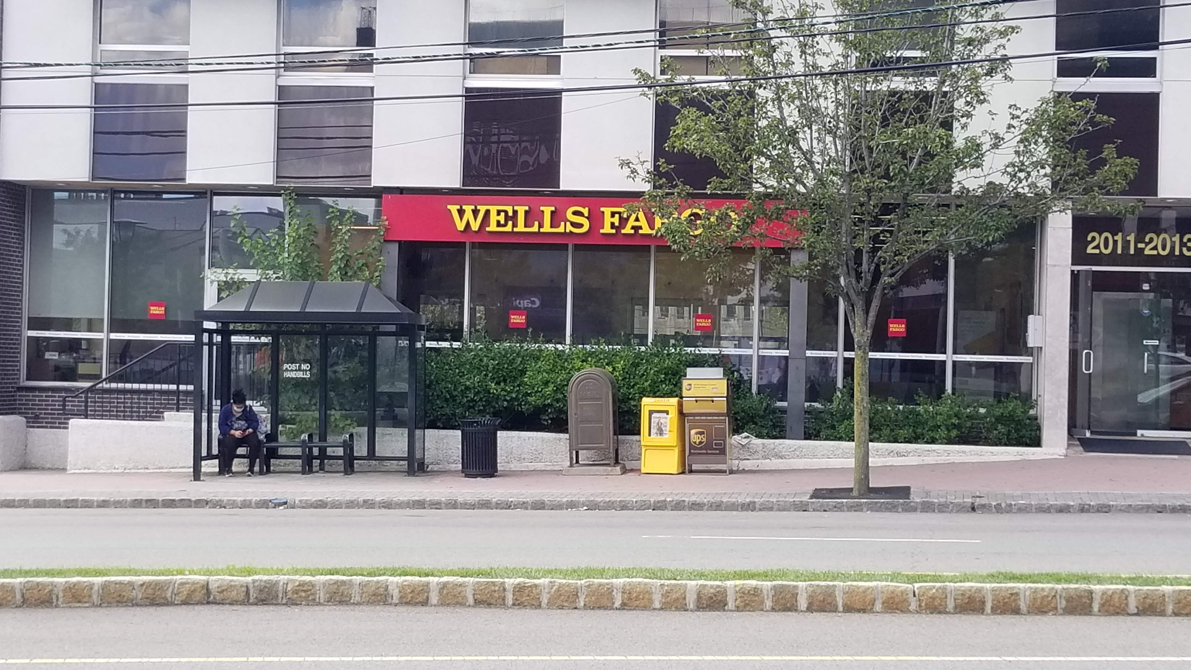 Wells Fargo Bank 01