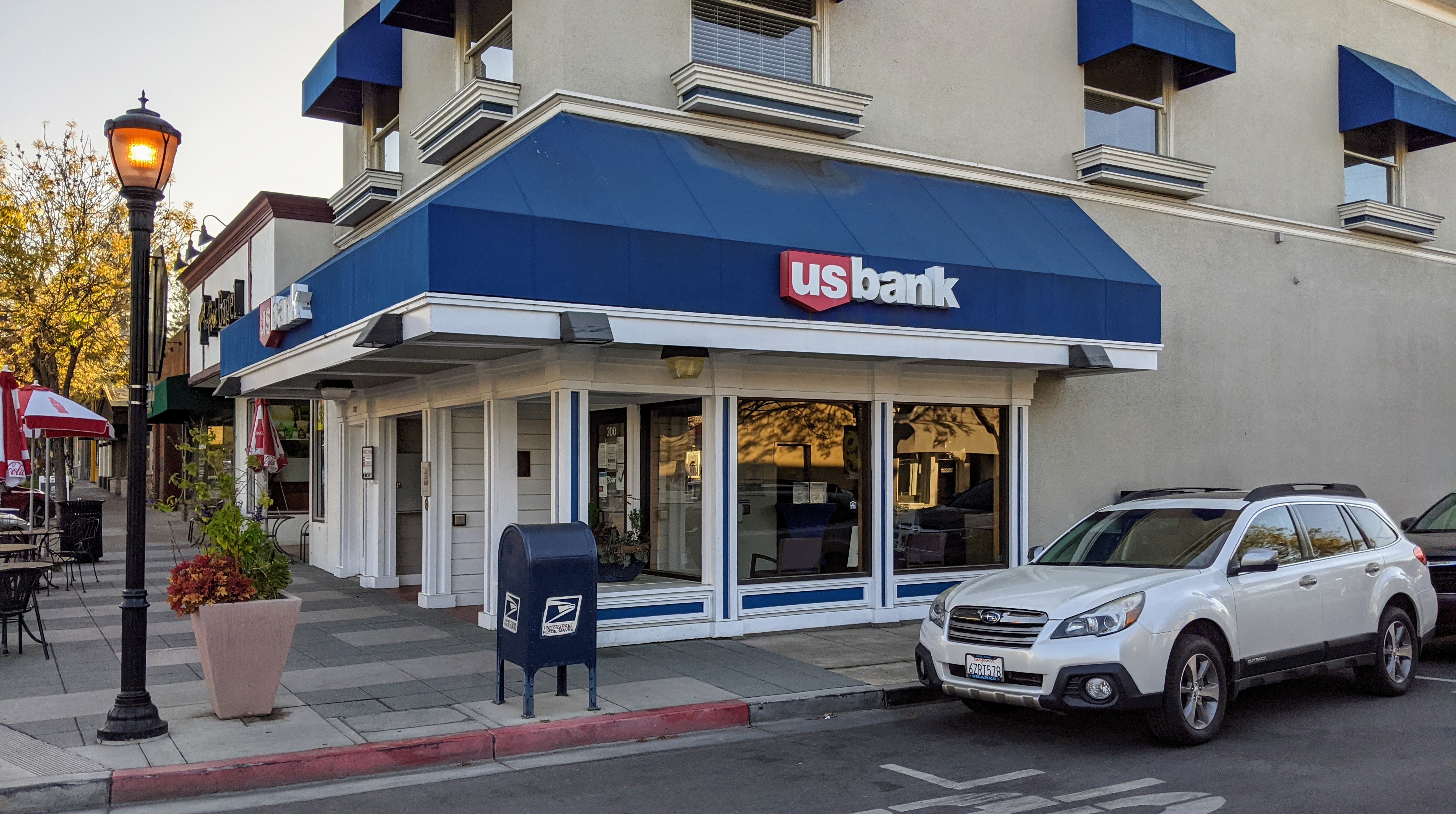 U.S. Bank Branch 01