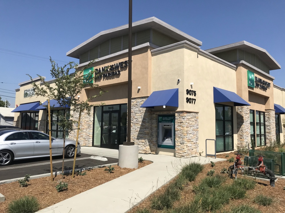 Bank of the West 01
