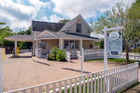 Martha's Vineyard Bank 01