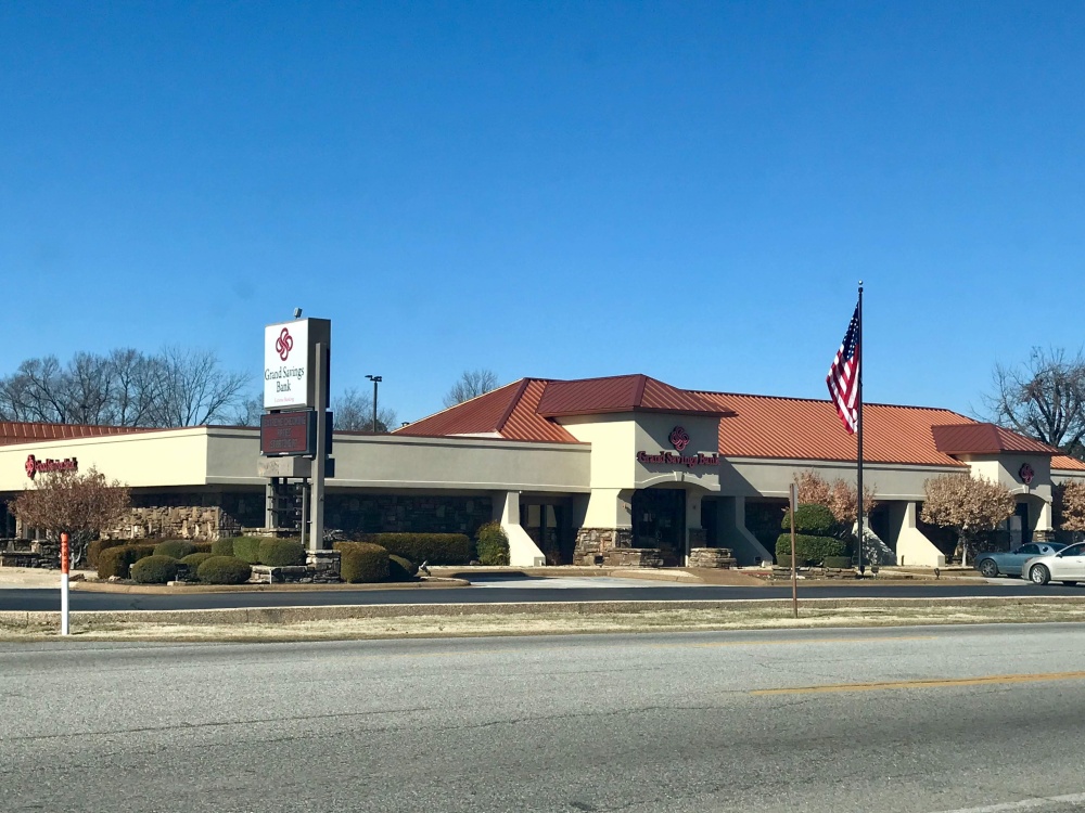 Grand Savings Bank 01
