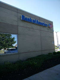 Bank of America (with Drive-thru ATM) 04