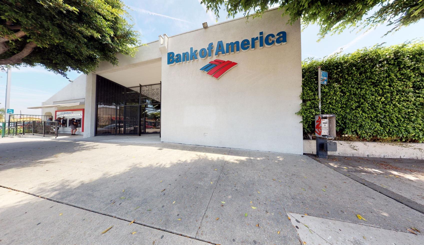 Bank of America Financial Center 01