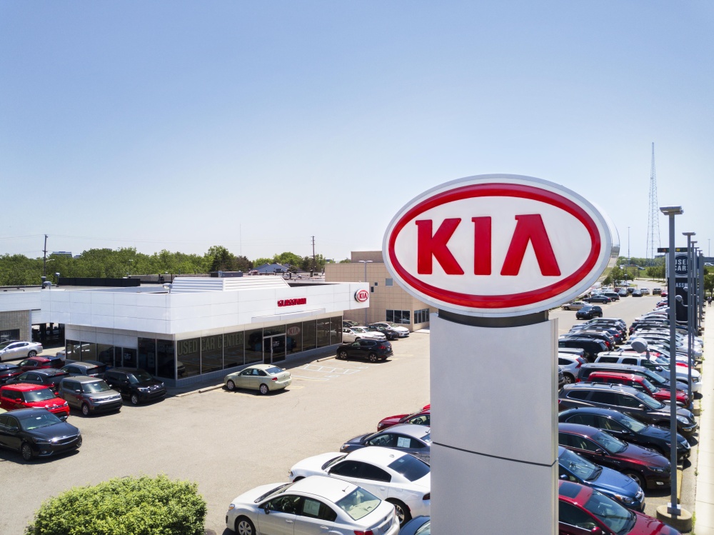 Glassman Kia 01