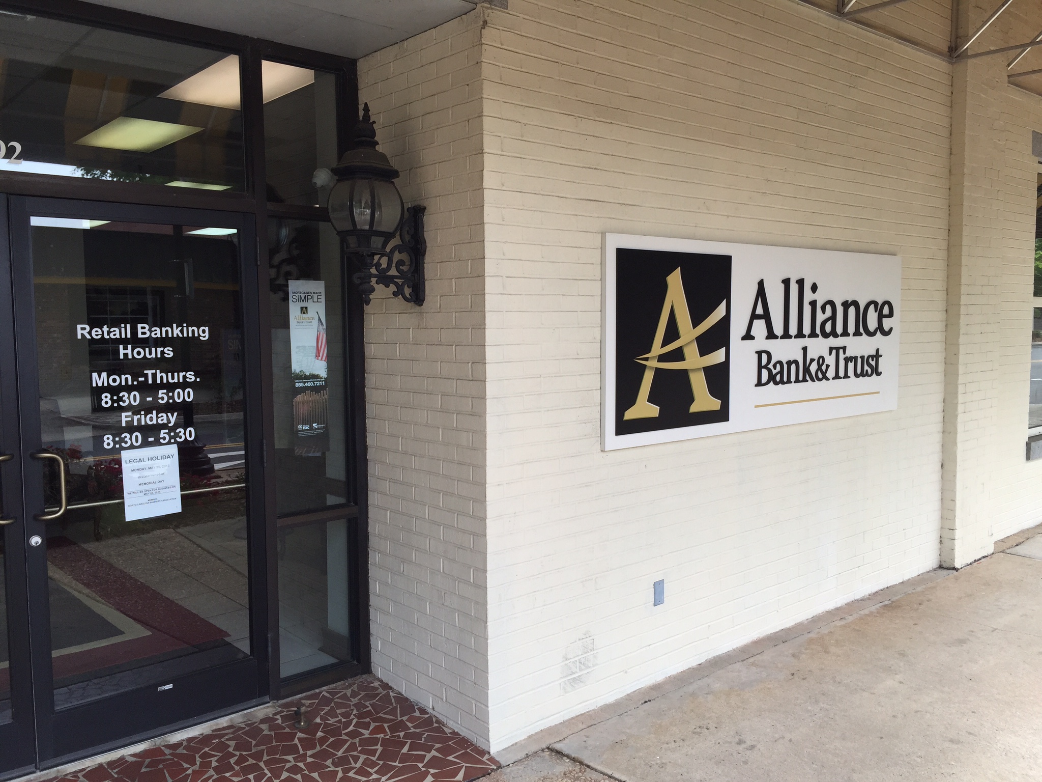 Alliance Bank & Trust 01