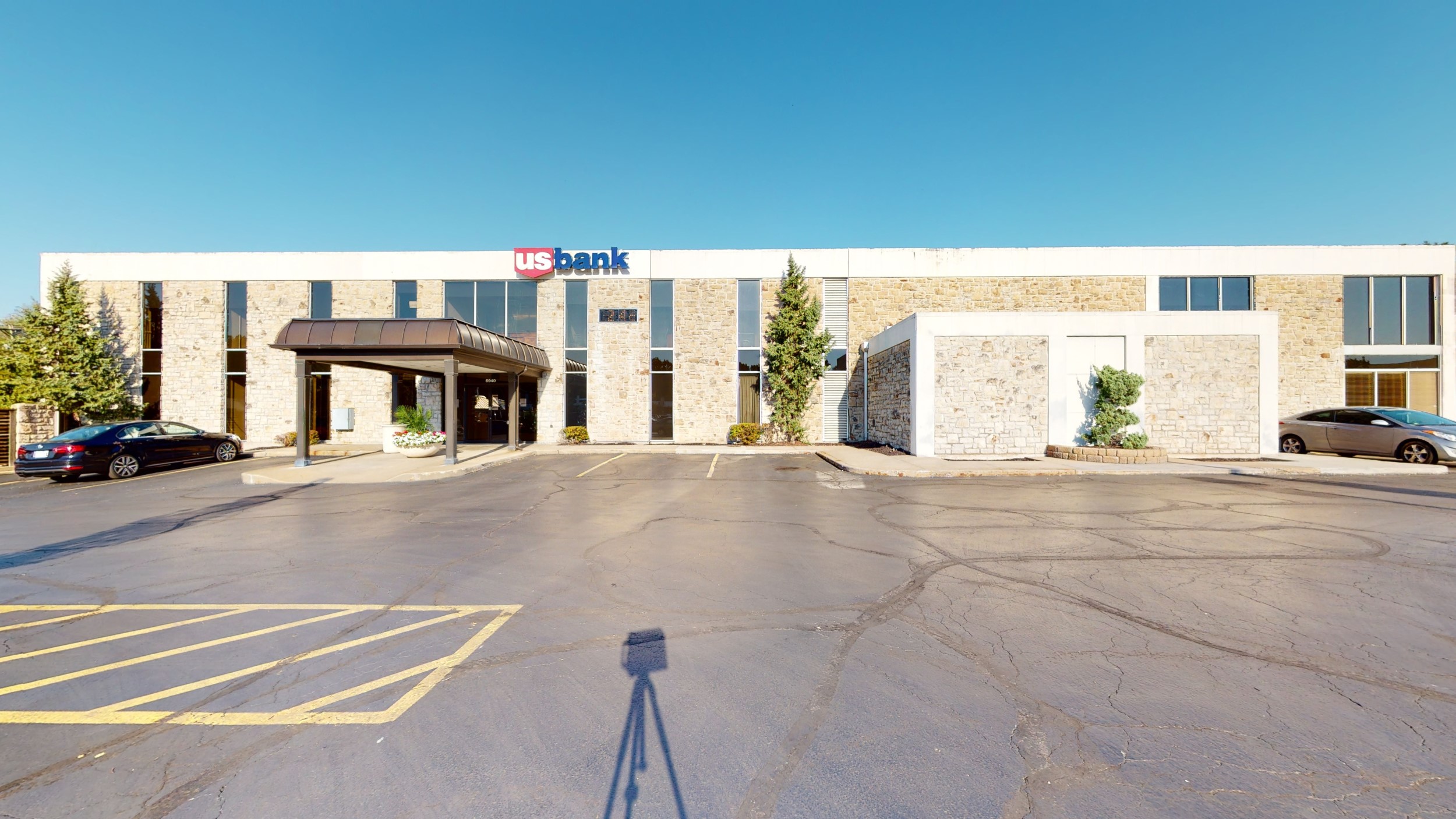 U.S. Bank Branch 01