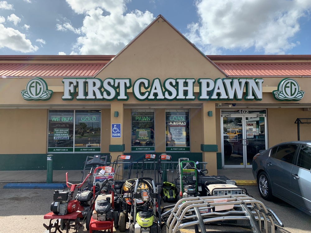 First Cash Pawn 01
