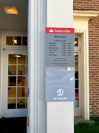 Santander Bank Branch 02