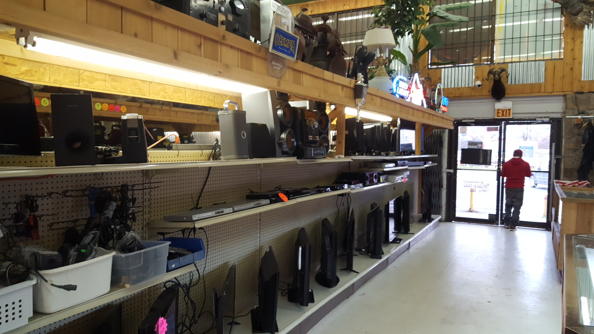 Northeast Super Pawn, LLC 01