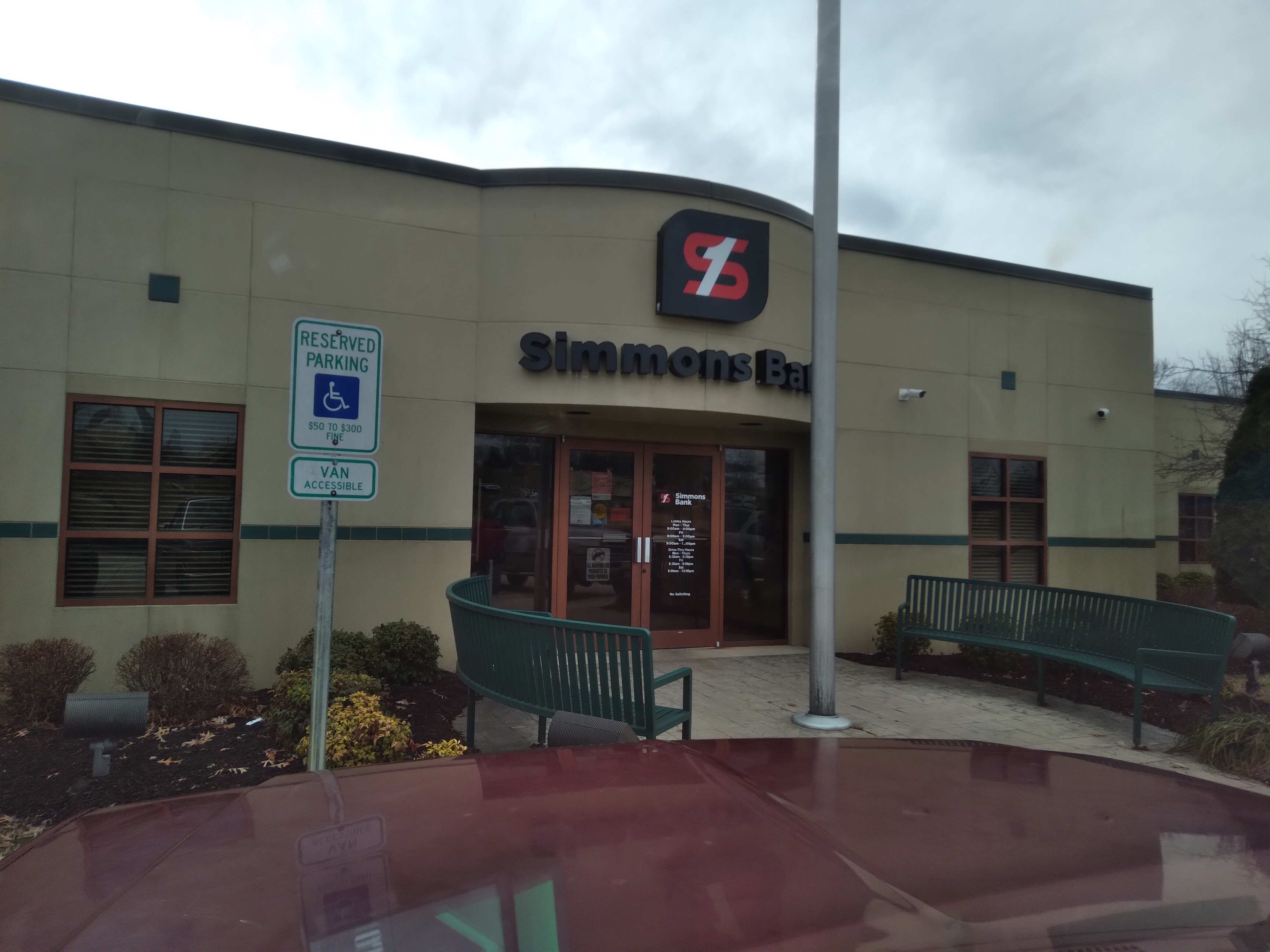 Simmons Bank 01
