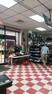 Cash Pawn 04
