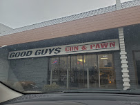 Good Guys Gun and Pawn 02
