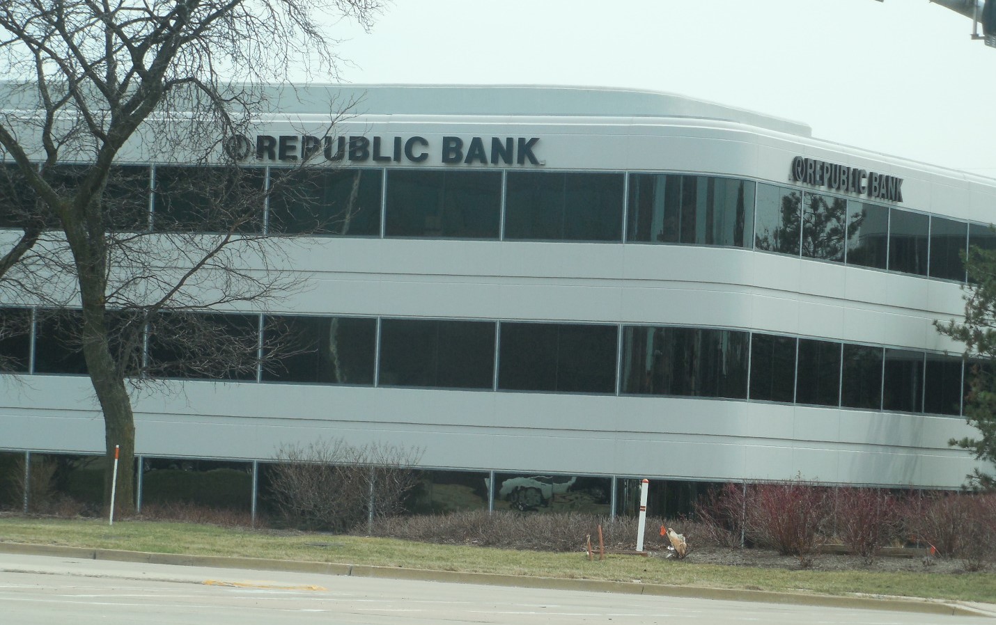 Republic Bank of Chicago 01