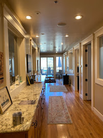 Sinberg Capital Lending Global Headquarters 04