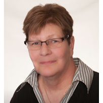 Deb Schusterman Real Estate Services 04