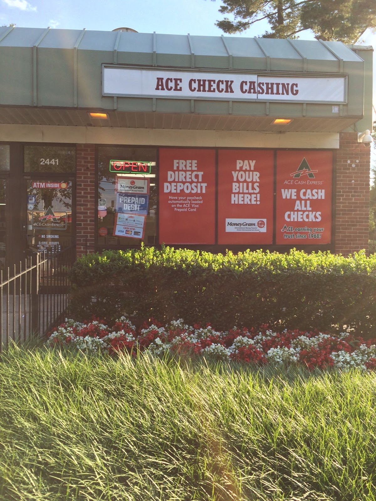 ACE Cash Express 01