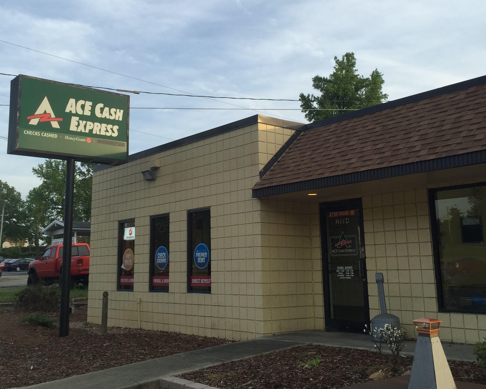 ACE Cash Express 01