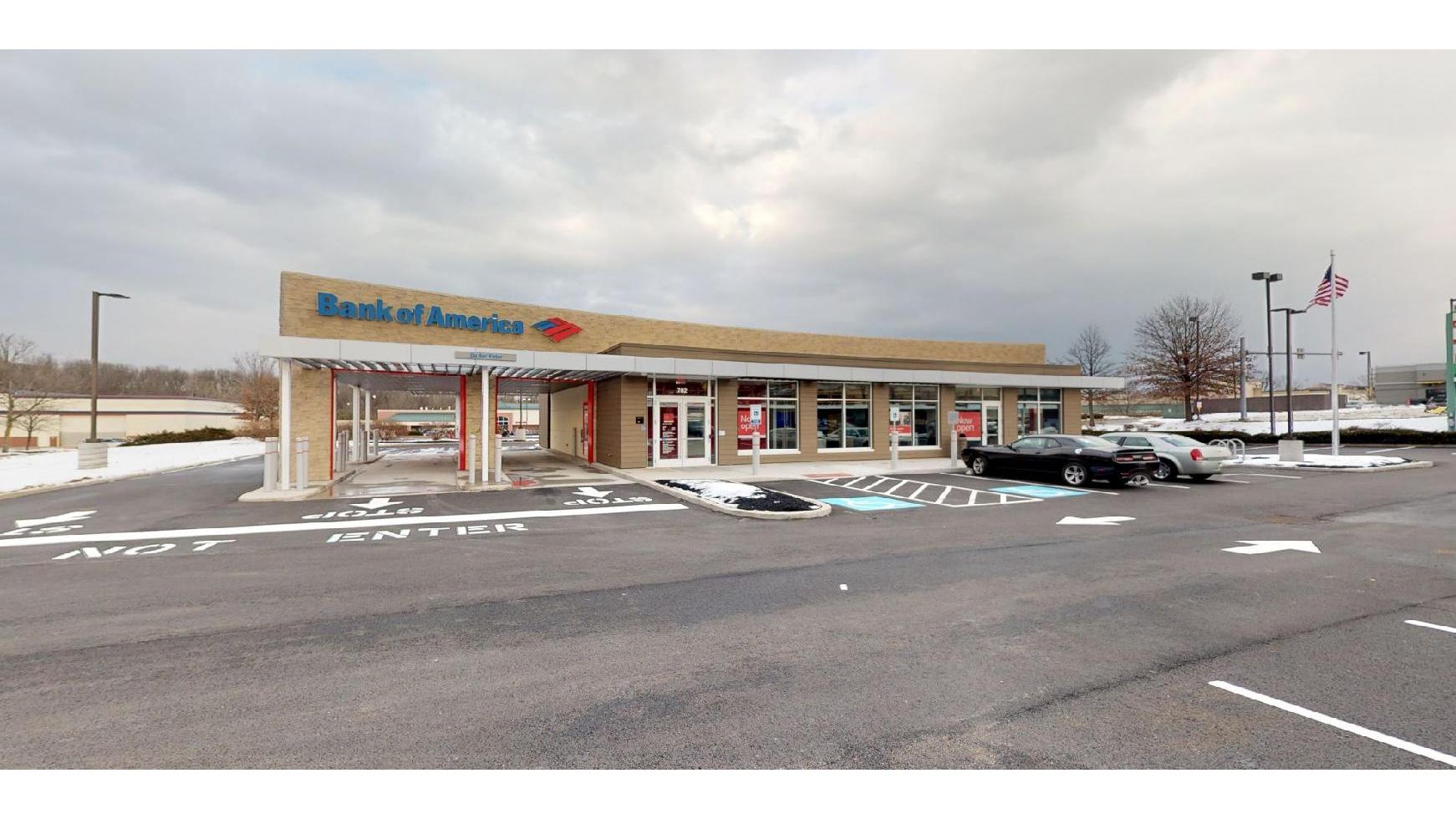 Bank of America (with Drive-thru ATM) 01