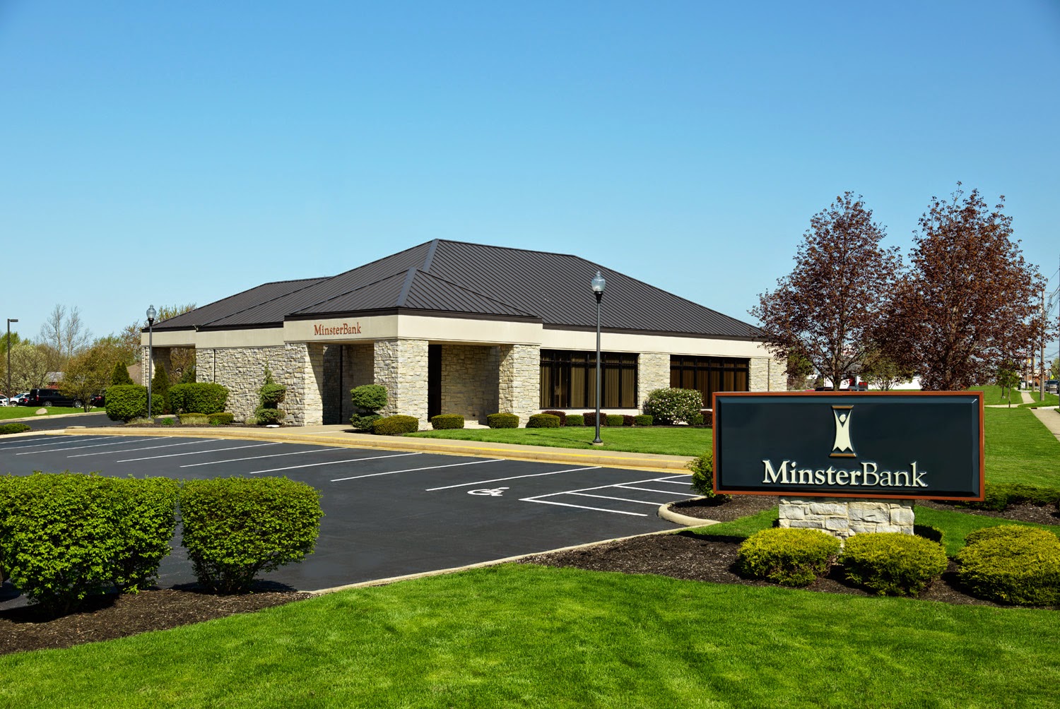 Minster Bank Wapakoneta Office 01