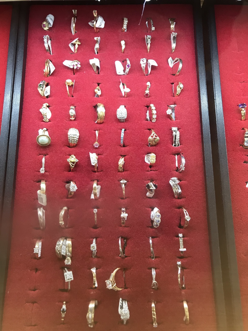 Easy Money Pawn & Jewelry Pawn Shop 01