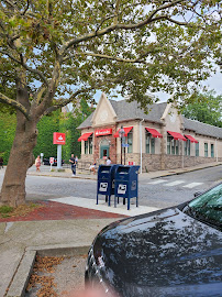 Santander Bank Branch 01