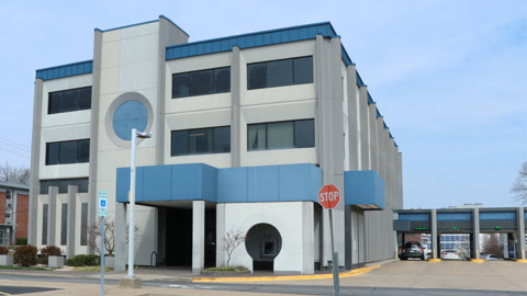 First Mid Bank & Trust Carbondale Main 01