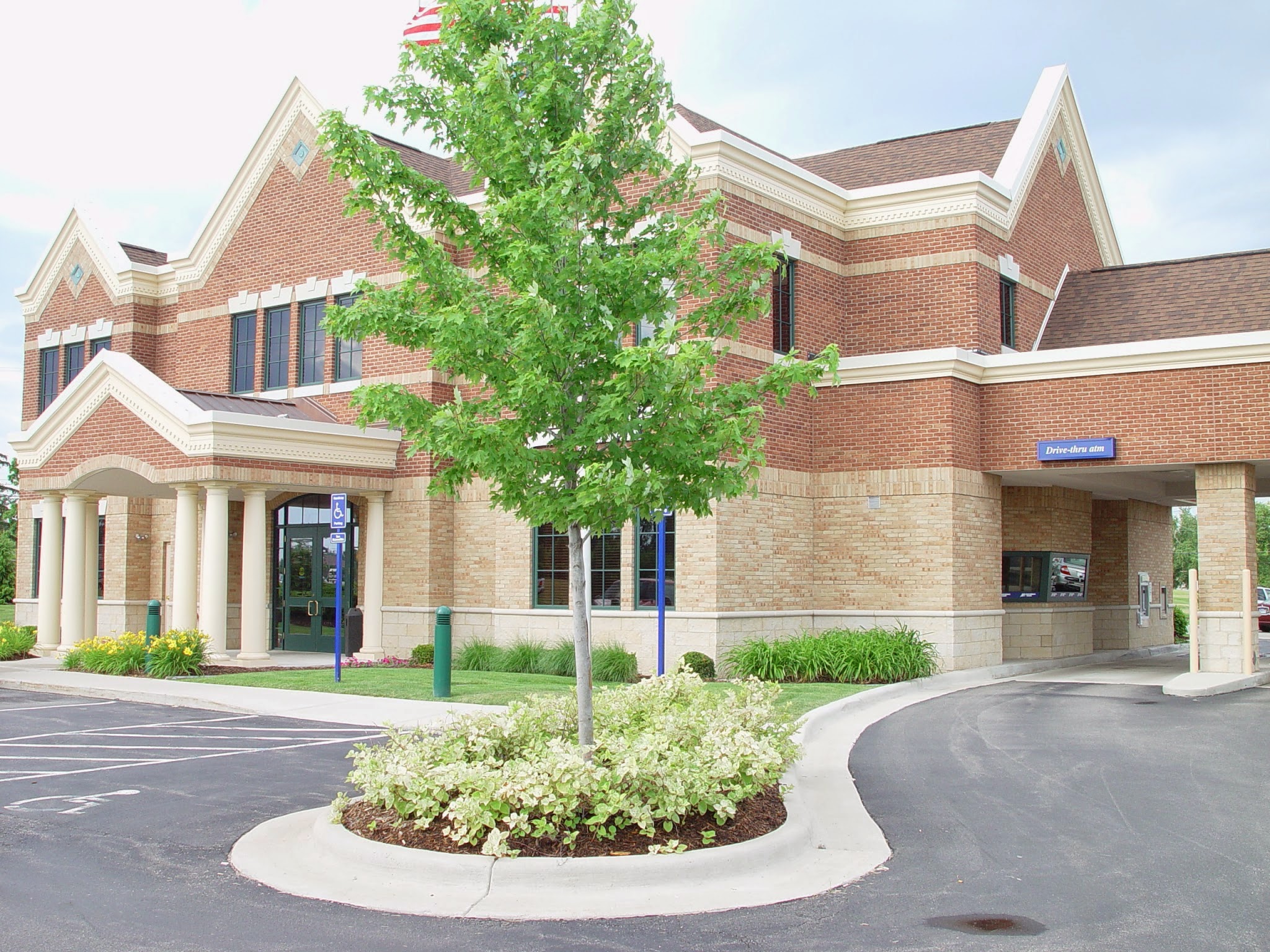 Macatawa Bank 01