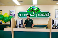 Monte de Piedad® Pawn Shop 03
