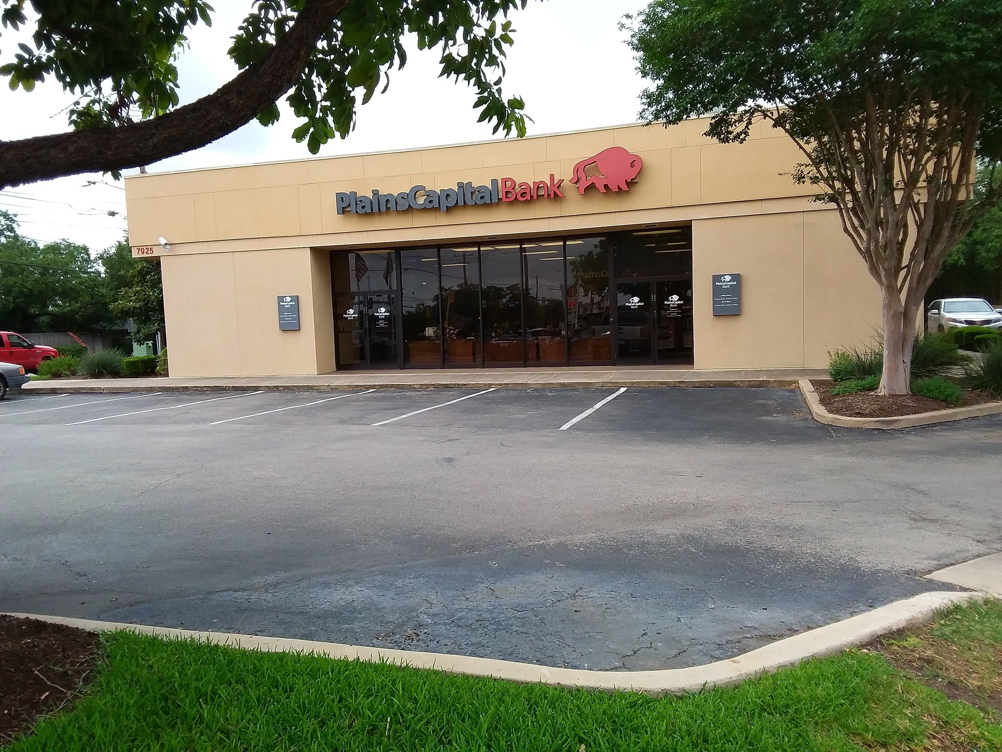 PlainsCapital Bank 01