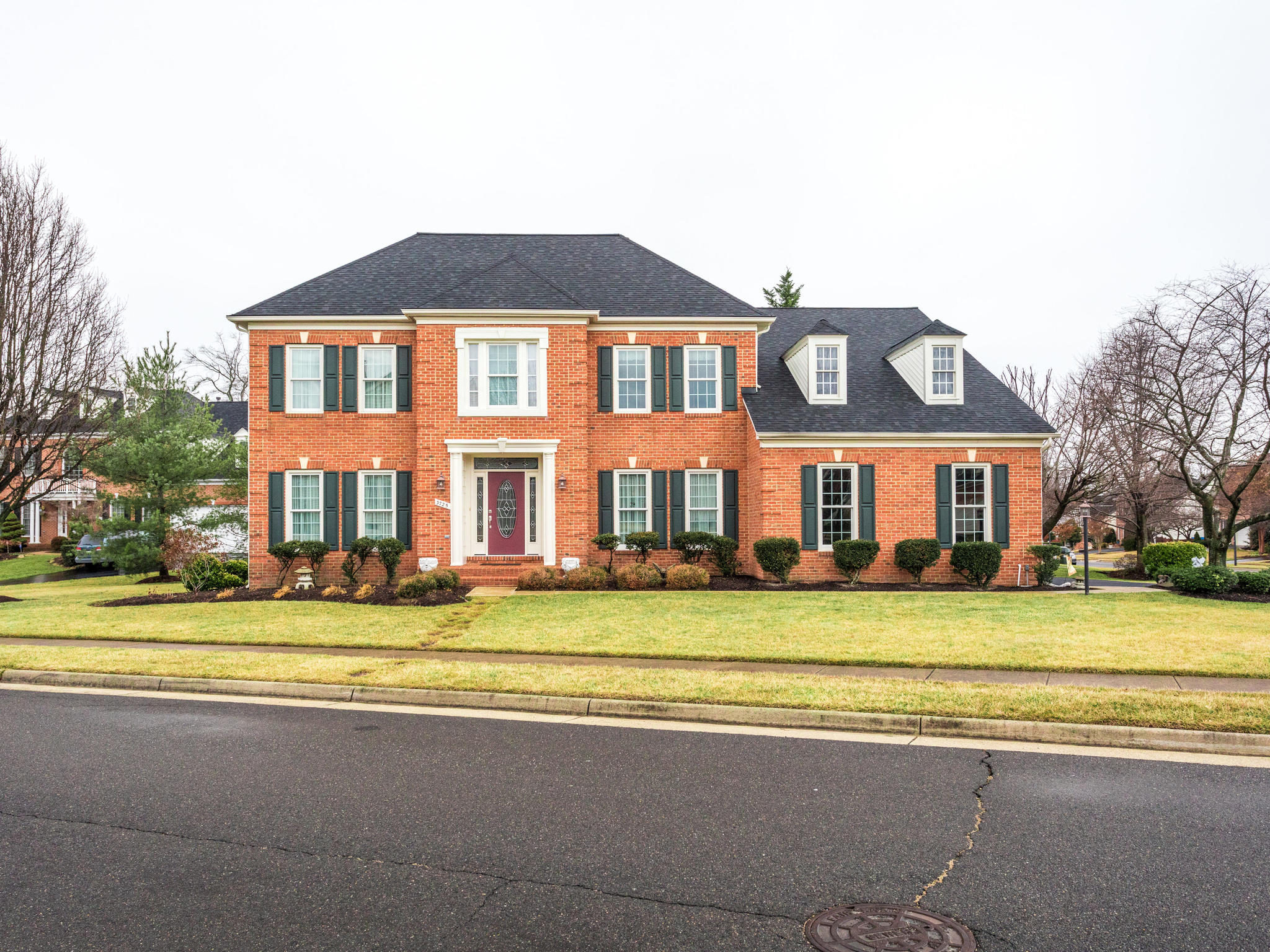 Lisa R. Goodfriend, Broker/Owner @ Goodfriend Real Estate 01