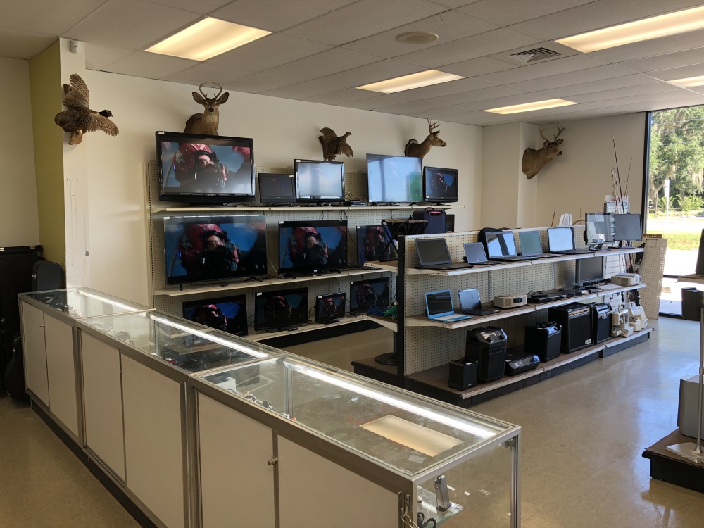 Devine Family Jewelry and Pawn 01