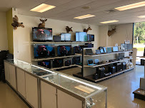 Devine Family Jewelry and Pawn 01