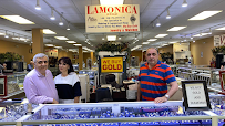 Pawn Shop | Buy Gold, Diamonds, Paintings, Stamps, And Loans 01