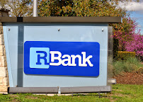 R Bank 04