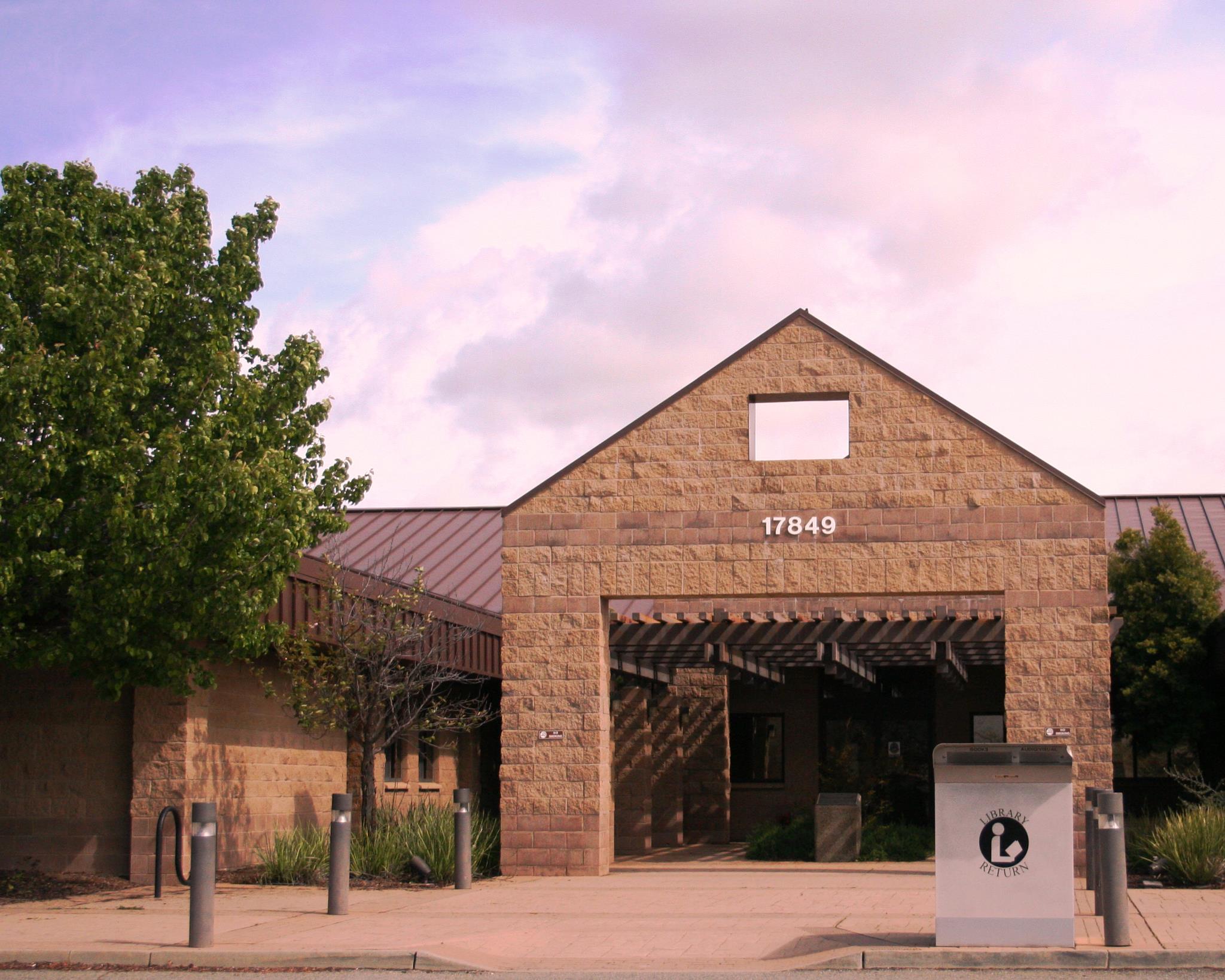 Hub Zemke Library 01