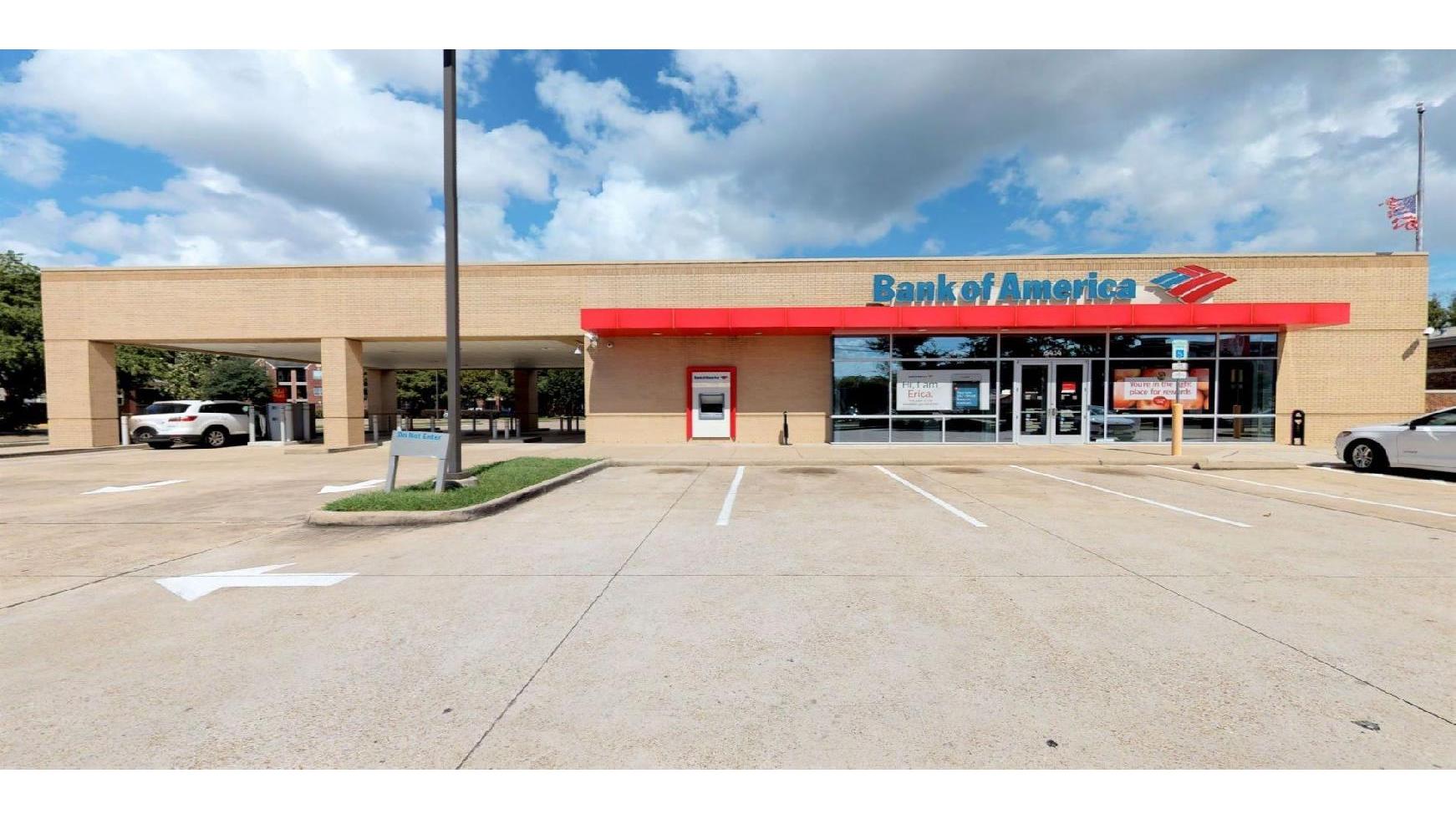 Bank of America (with Drive-thru ATM) 01
