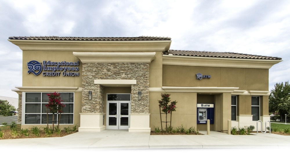 Educational Employees Credit Union - EECU - Tulare Branch 01