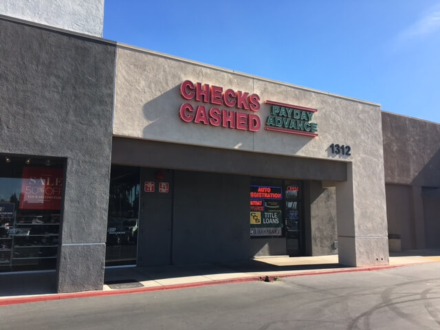 CCS Title Loan Services – LoanMart Fullerton 01