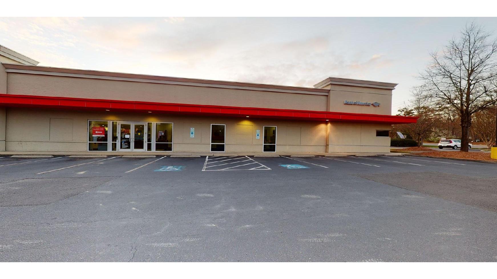 Bank of America (with Drive-thru services) 01