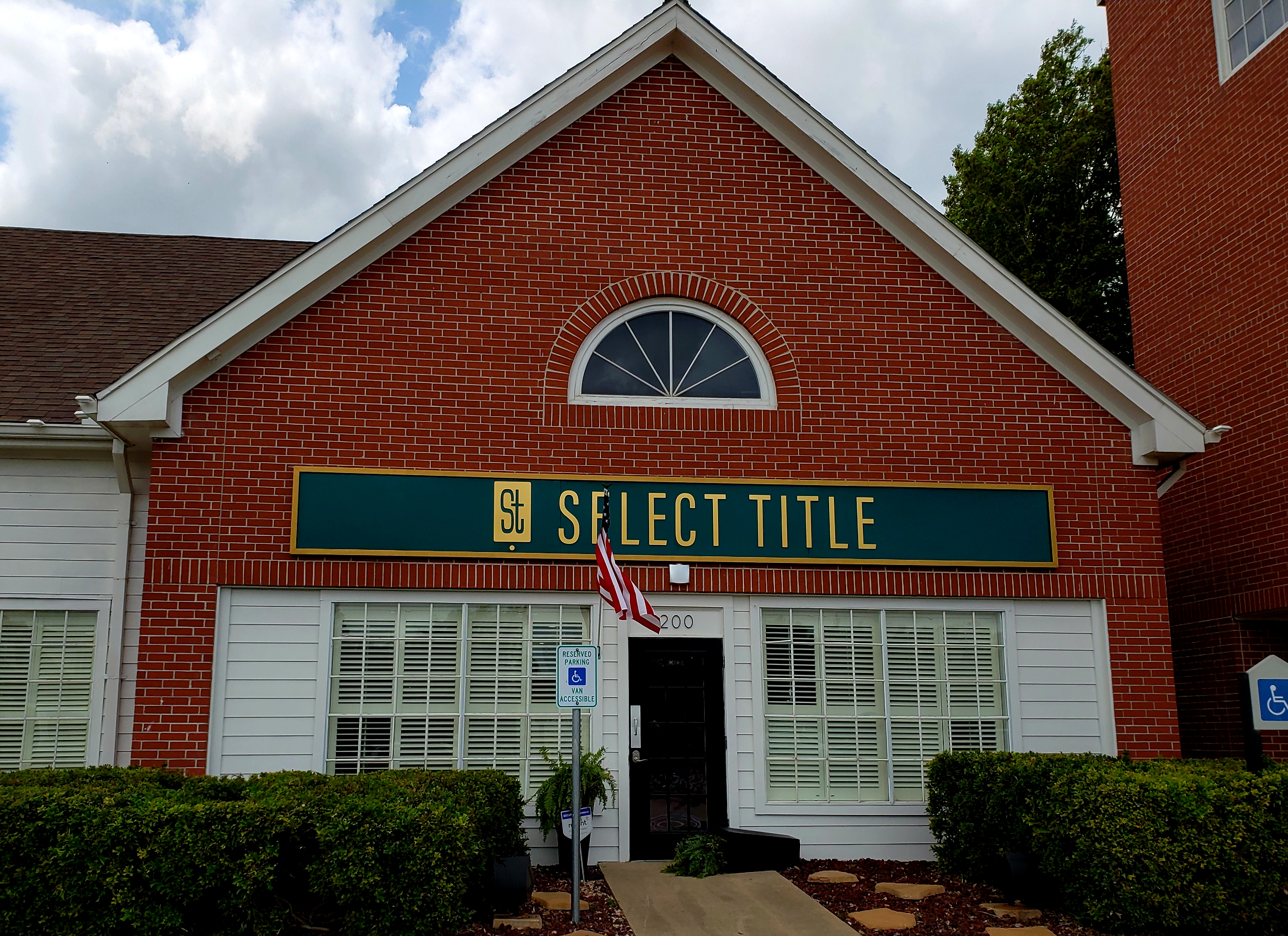 Select Title, Missouri City 01