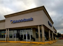 Metairie Bank 02