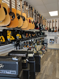 Black Diamond Pawn & Jewelry 03
