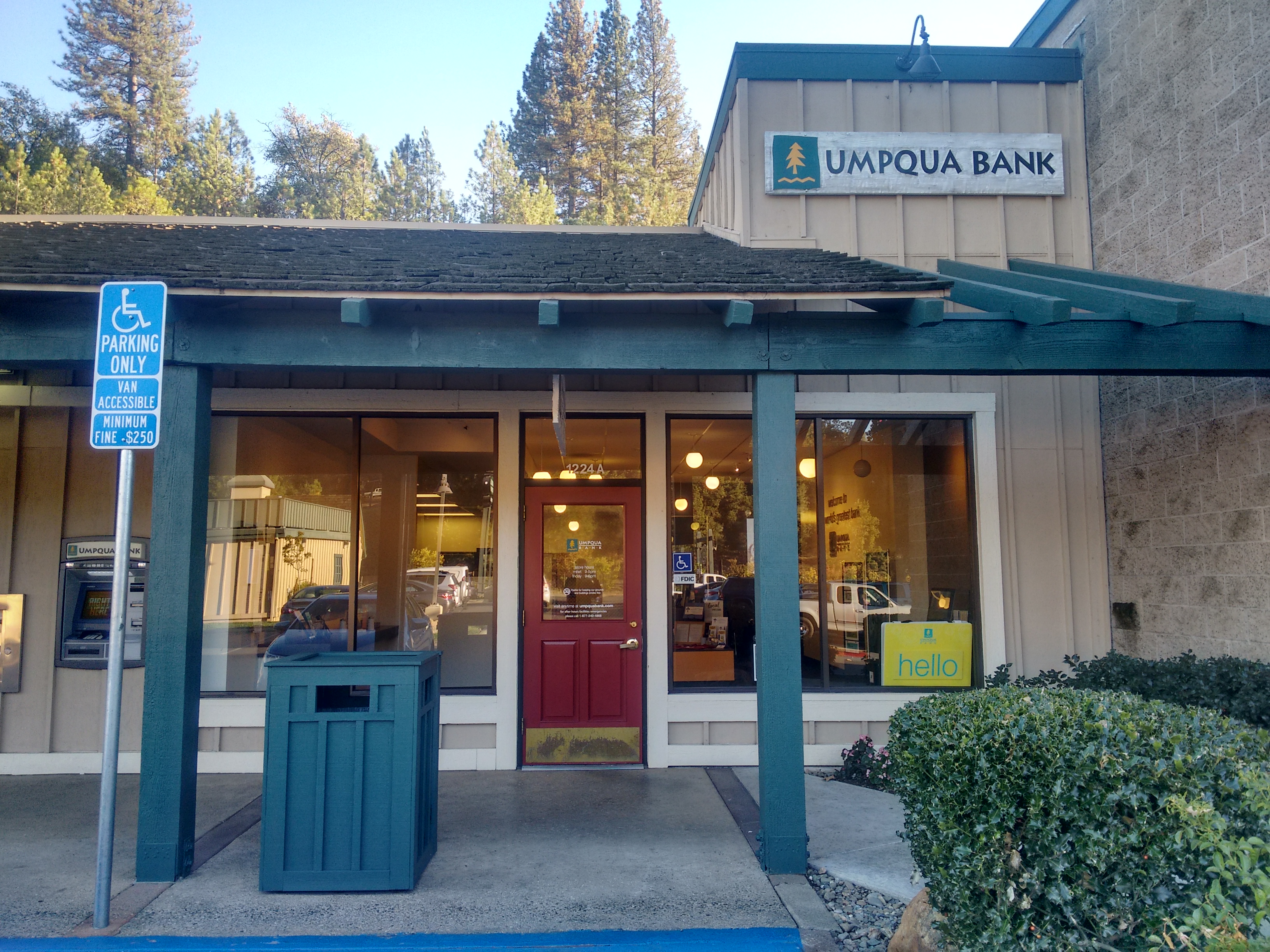 Umpqua Bank 01