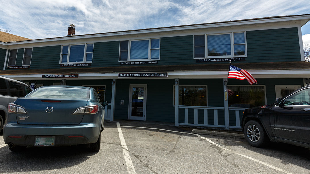 Bar Harbor Bank & Trust 01